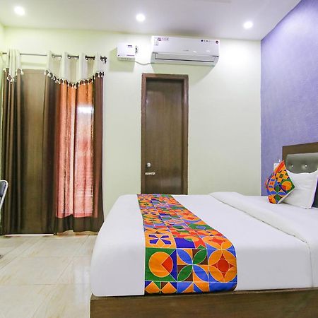OYO 7724 Hotel Pr Chandīgarh Eksteriør billede
