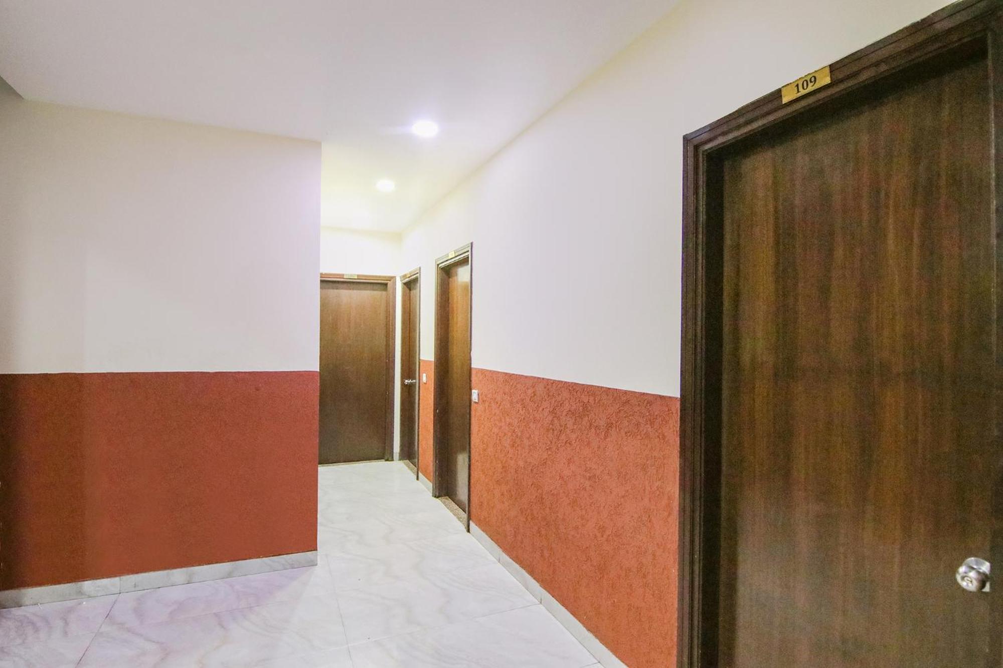 OYO 7724 Hotel Pr Chandīgarh Eksteriør billede