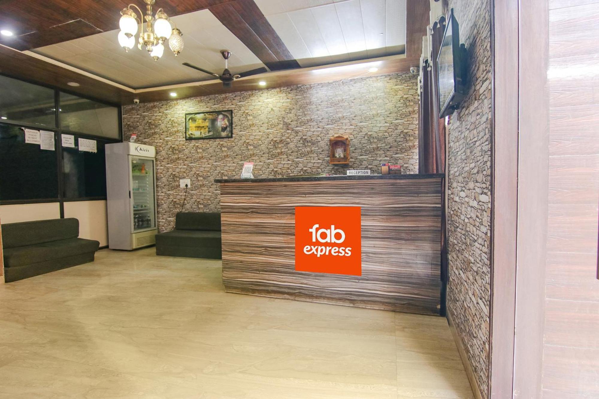 OYO 7724 Hotel Pr Chandīgarh Eksteriør billede